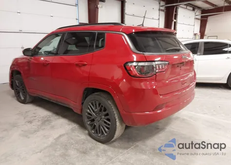 2022 Jeep Compass (Red) Edition 4X4 z USA, uszkodzony, nr VIN 3C4NJDCB0NT133021